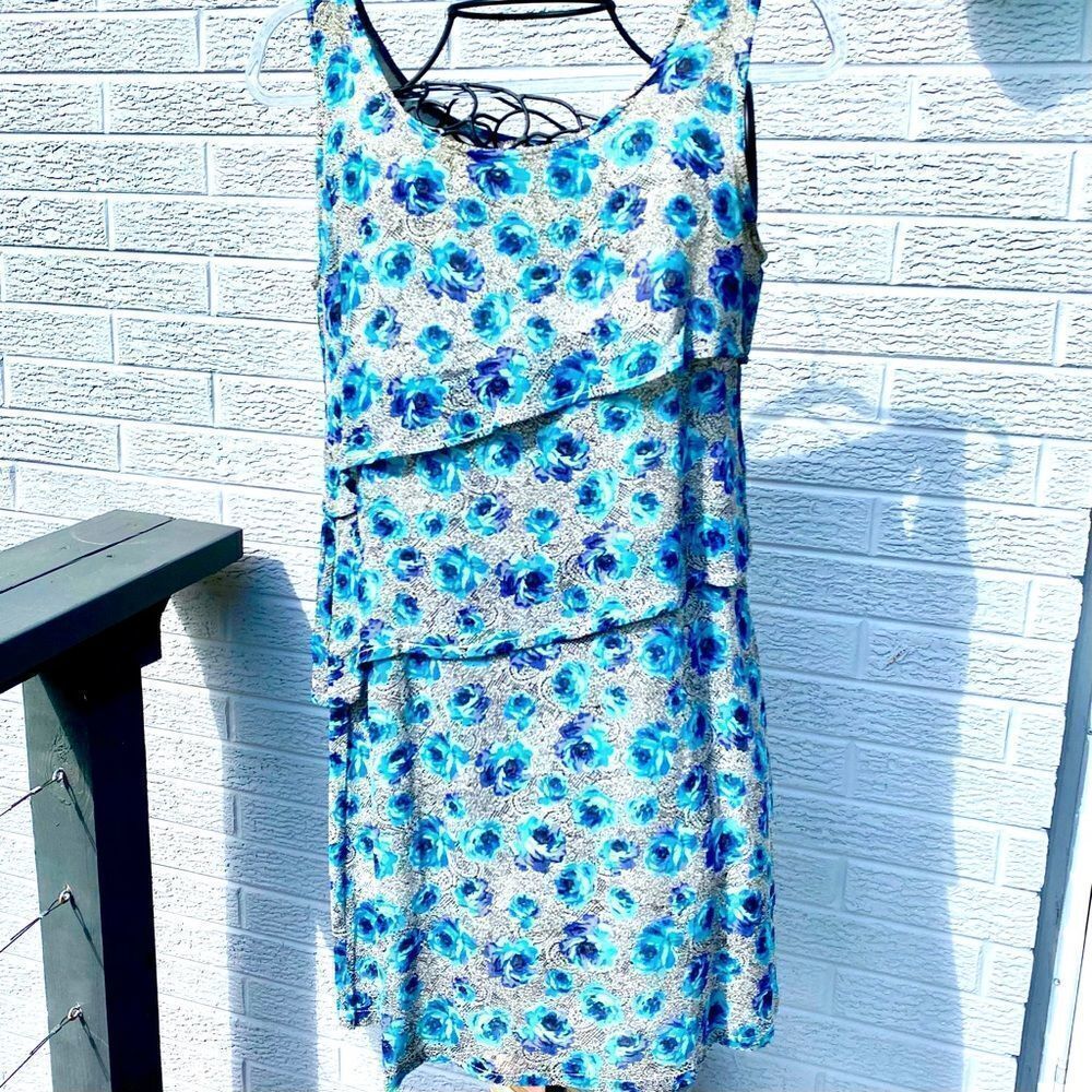SACRED THREADS BOHO SYMMETRICALLY LAYERED FLORAL DRESS S/M NWT